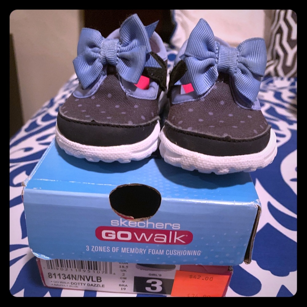 Toddler walking shoes